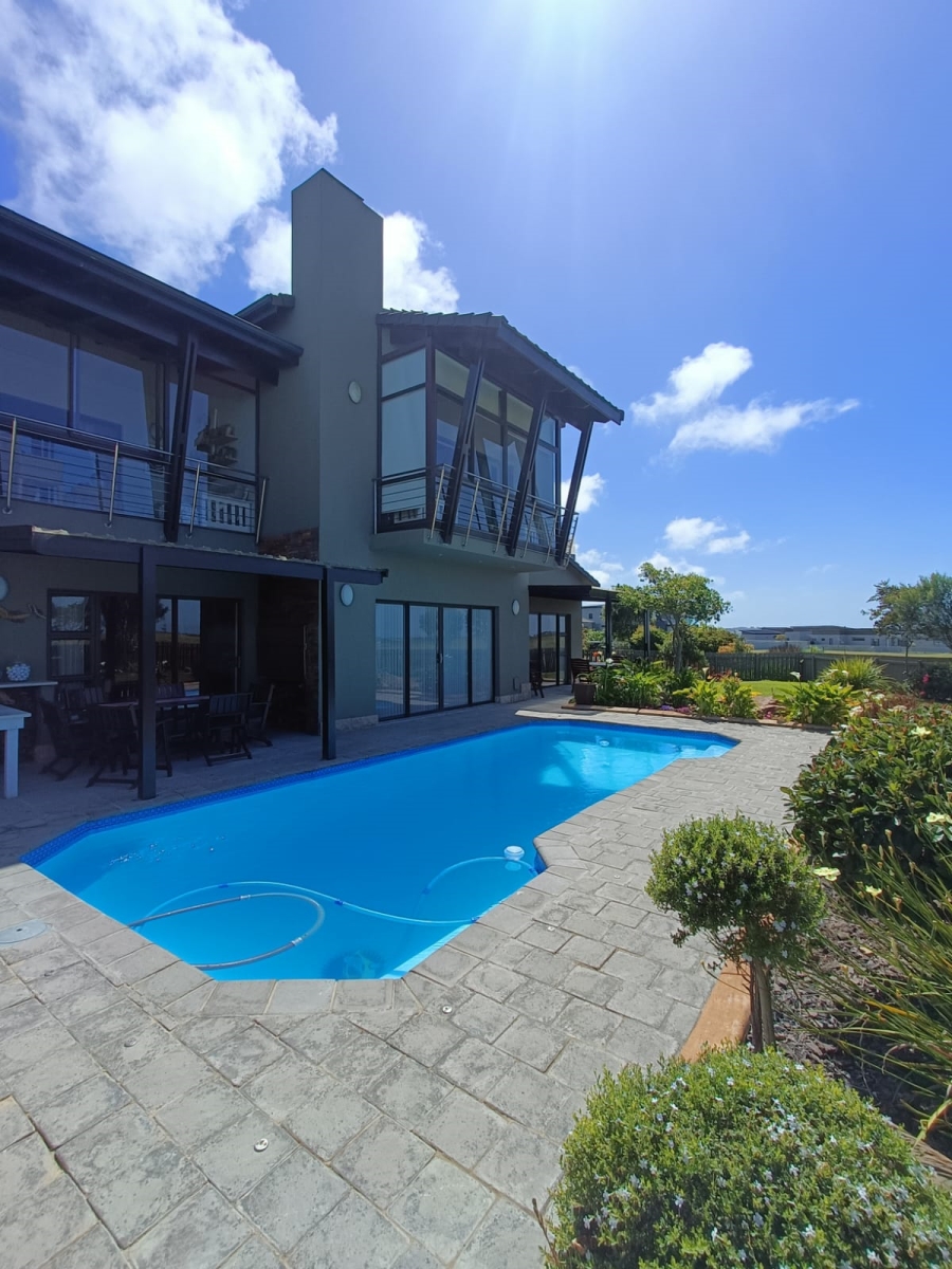 3 Bedroom Property for Sale in Oubaai Western Cape